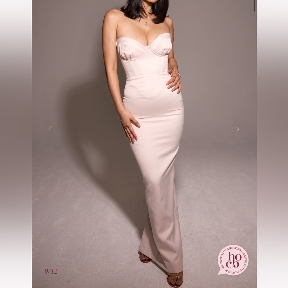 Elegant Cream Strapless Dress